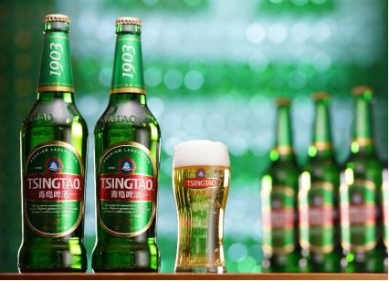 月圓酒滿 家國同慶 中秋節走親訪友,賞月同飲青島啤酒